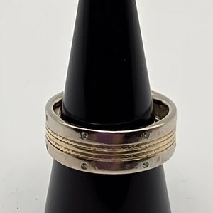 14kt Yellow/White Gold Ring With Diamonds